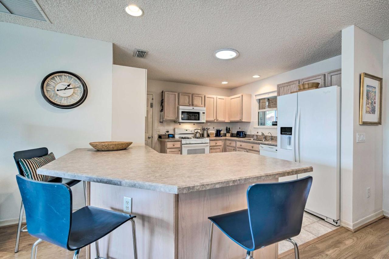 Home In The Villages With Lanai And Private Hot Tub! Exteriör bild